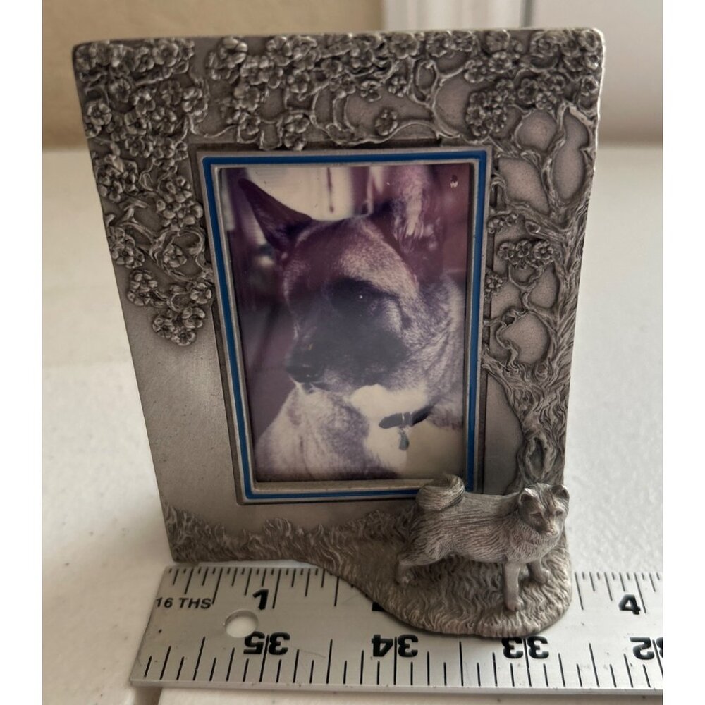 Vintage Rawcliffe Pewter Dog-Themed Picture Frame With Floral Design - Picture 6 of 6